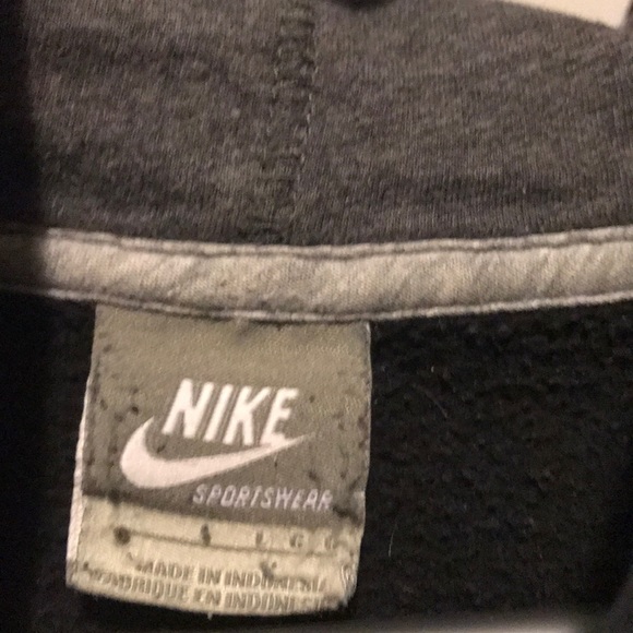 Vintage black nike sweater - Picture 2 of 3
